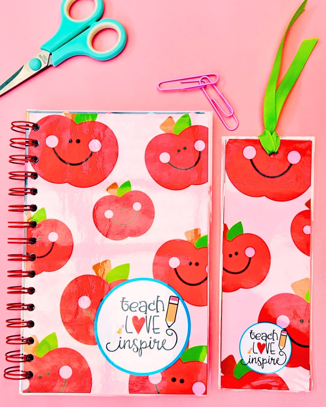 Set de Cuaderno diseño de manzanas
